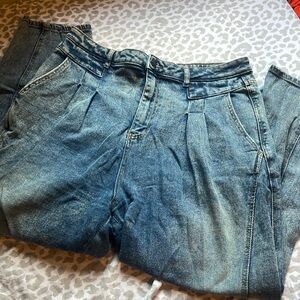 Junior’s SO Super High-Rise Balloon Pant — Size 17